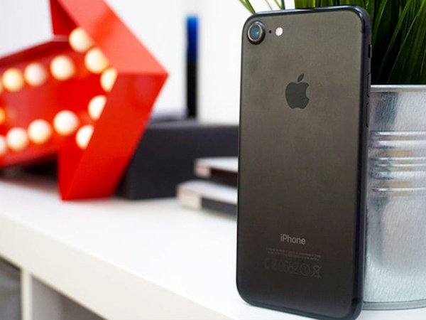 Apple Store đang bán iPhone tân trang với giá giảm đến 5,1 triệu đồng