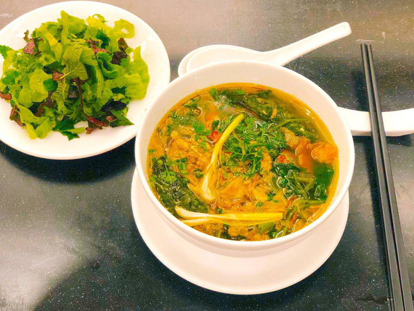 Bánh đa cua - đặc sản bình dân Hải Phòng lên bàn tiệc 5 sao tiếp đón phái đoàn Triều Tiên