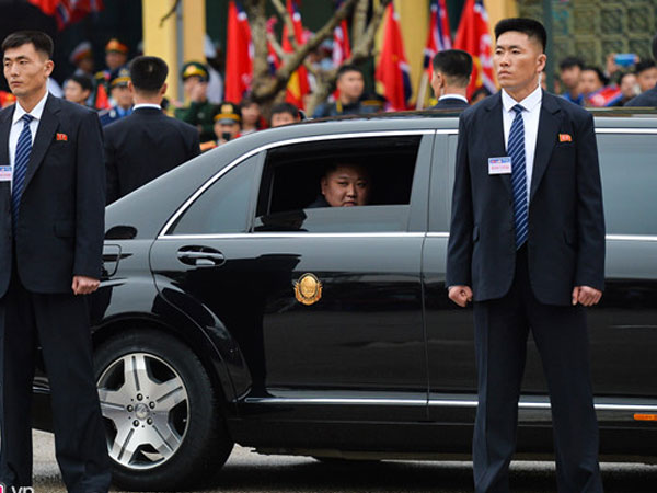 Ông Kim Jong Un có toilet bí mật trên mỗi chiếc xe?