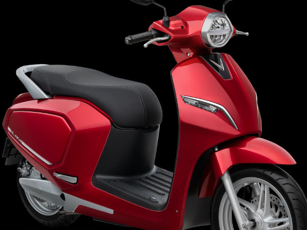 VinFast tiếp tục tăng giá xe điện Klara