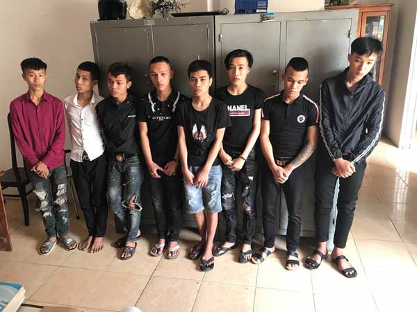 Bắt 8 thanh thiếu niên thuê nhà nghỉ ở Đà Nẵng để 'đập đá'