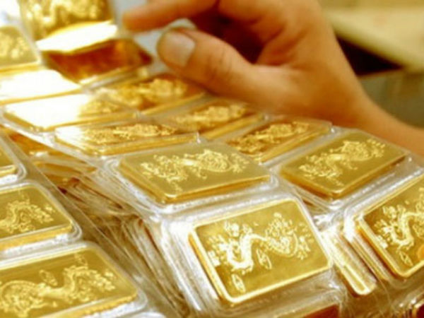Giá vàng hôm nay 28/2: Ồ ạt mua vào, vàng chưa có cơ hội giảm