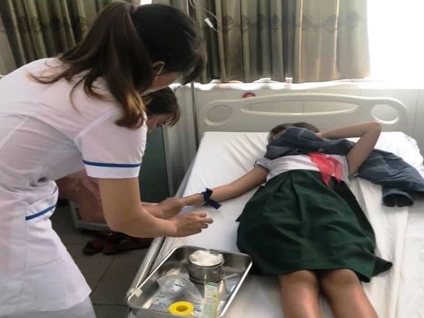 Uống trà sữa trân châu, 19 em học sinh tiểu học nhập viện