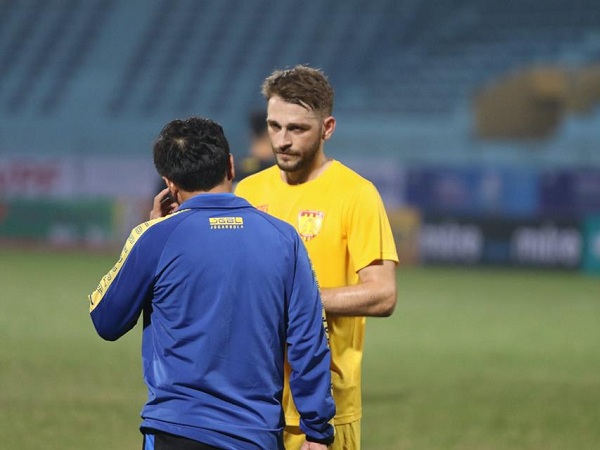 FC Thanh Hóa sớm thanh lý ngoại binh chỉ sau 1 vòng đấu, bổ sung gấp tiền vệ người Đức để thay thế