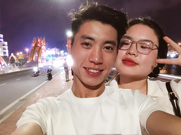 Thanh niên Hà Nội kể chuyện tìm thấy chân ái ở Đà Nẵng nhờ 1 bình luận dạo làm FA sục sôi: 'Bao giờ tới lượt mình?'