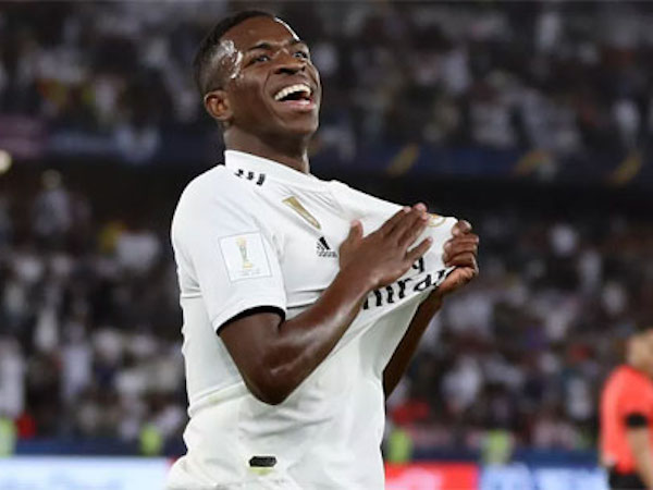 Vinicius lần đầu lên tuyển Brazil, Marcelo bị loại