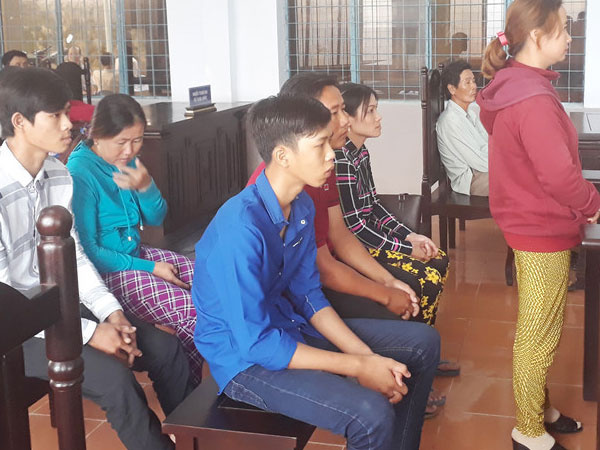 Người phụ nữ đánh ghen tàn bạo ở Cà Mau lĩnh tù treo