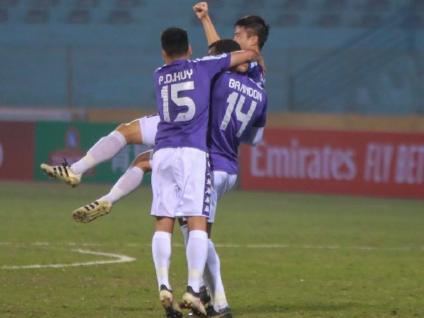 CĐV Việt Nam nhiệt tình bình chọn, Duy Mạnh vẫn thua đối thủ từ Indonesia ở giải ‘Bàn thắng đẹp nhất tuần’