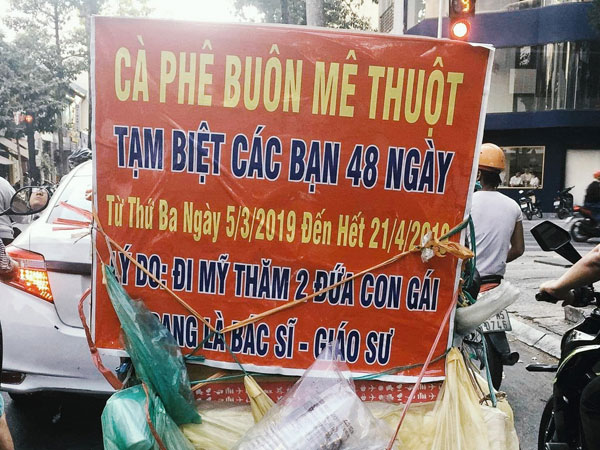 Niềm tự hào của một ông bố: Tạm nghỉ bán cafe dạo để 'đi Mỹ thăm 2 đứa con gái đang là bác sĩ - giáo sư'