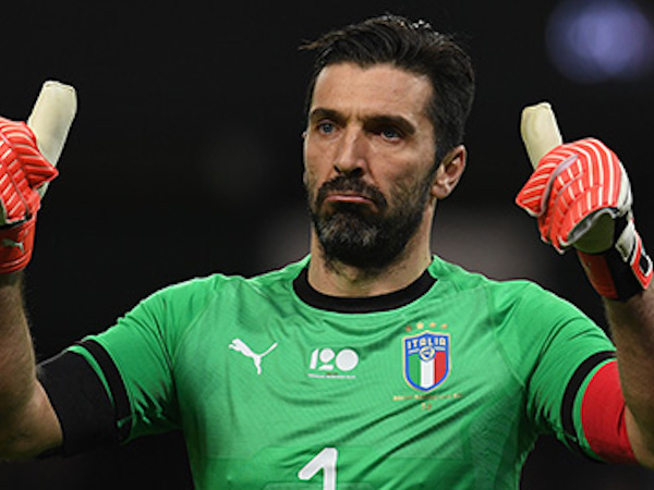 Buffon tiết lộ từng từ chối M.U trong quá khứ