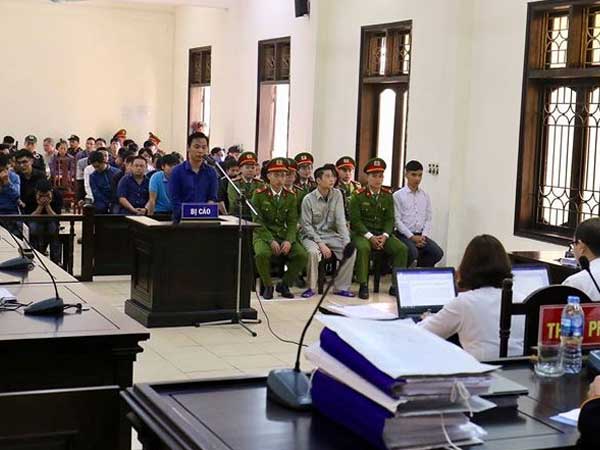 Cựu tướng Phan Văn Vĩnh vắng mặt tại phiên phúc thẩm vụ đánh bạc
