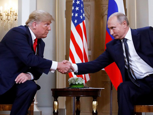 Đảng Dân chủ nghi ngờ Trump che giấu nội dung đàm phán với Putin