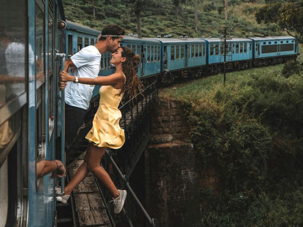 Đôi trẻ bị chỉ trích vì đu người ra khỏi tàu để chụp ảnh 'câu like'
