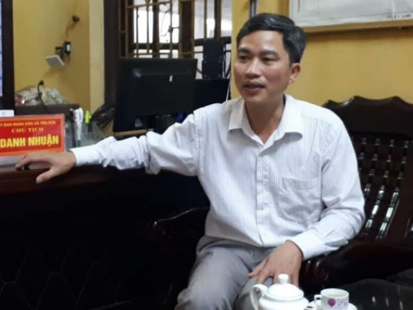 Thầy giáo say rượu, vỗ mông hàng loạt nữ sinh xin ra khỏi ngành