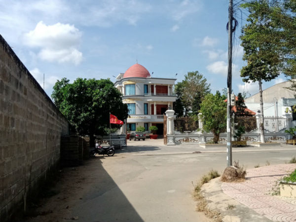 Tướng quân đội nói gì việc chiếm đất làm đường cho khuôn viên biệt thự?