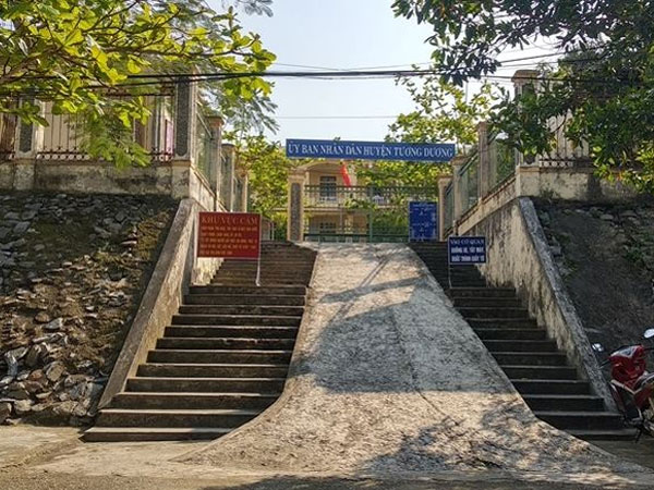 Bị 'tố' nợ ăn uống, tiếp khách hàng tỷ đồng: Bí thư Nghệ An chỉ đạo làm rõ
