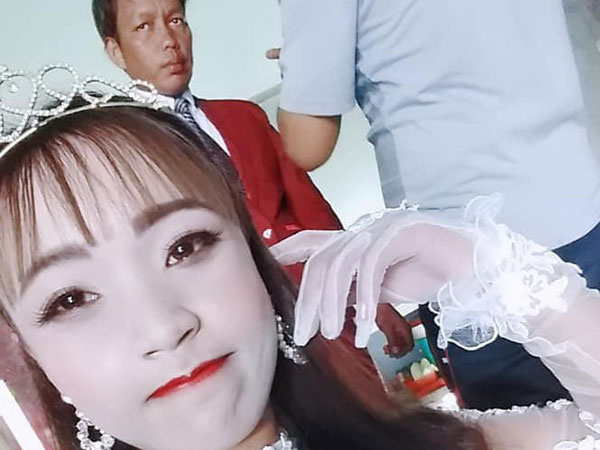 Cô dâu ôm hận vì thuê nhầm thợ make-up 'mất tâm', hóa trang xong trông như hề trong ngày cưới