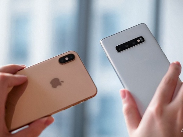 Galaxy S10+ sạc nhanh gấp đôi iPhone XS Max