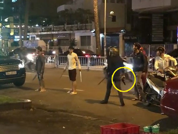 Nam thanh niên bị truy sát ở công viên Sài Gòn