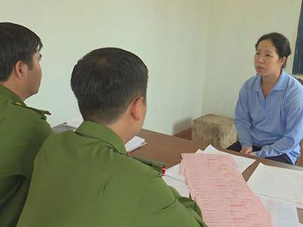 Bắt đối tượng lừa đảo tiền xin việc