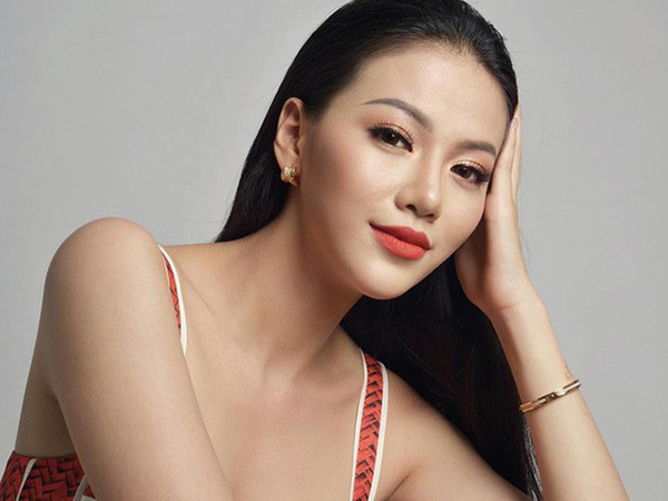 Dù hay gặp thị phi nhưng nhìn bảng điểm lớp 12 của hoa hậu Phương Khánh vẫn khiến nhiều người phải kiêng nể