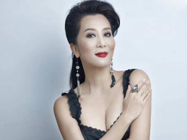 Nguyễn Cao Kỳ Duyên bất ngờ nói về chuyện quà 8/3, phụ nữ đào mỏ và bài học hạnh phúc giản đơn