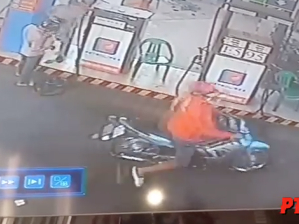 Clip cảnh giác: Mua được can xăng, quay ra mất luôn xe máy