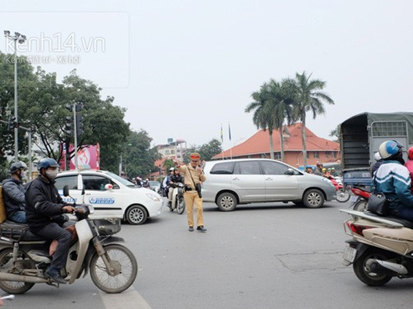 Hà Nội: Công an đóng giả xe ôm bắt gọn toán cướp ngày 8/3