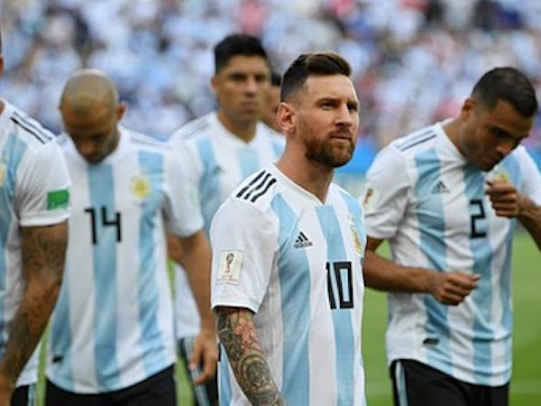 Messi trở lại đội tuyển Argentina