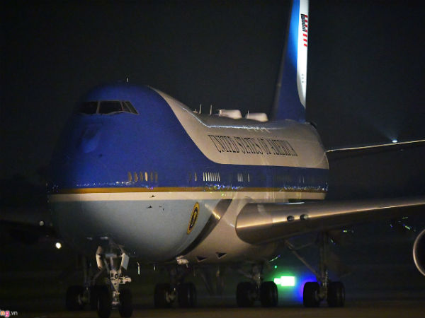 15 phút căng thẳng khi đón Air Force One của Tổng thống Mỹ