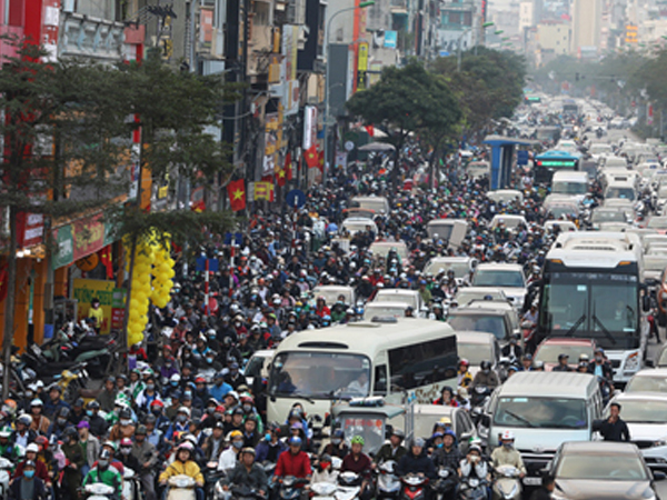 Giám đốc Sở Giao thông Hà Nội: 'Cấm xe máy càng sớm càng tốt'