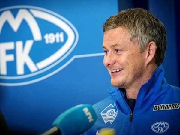 Man Utd chơi đẹp với CLB cũ của Solskjaer
