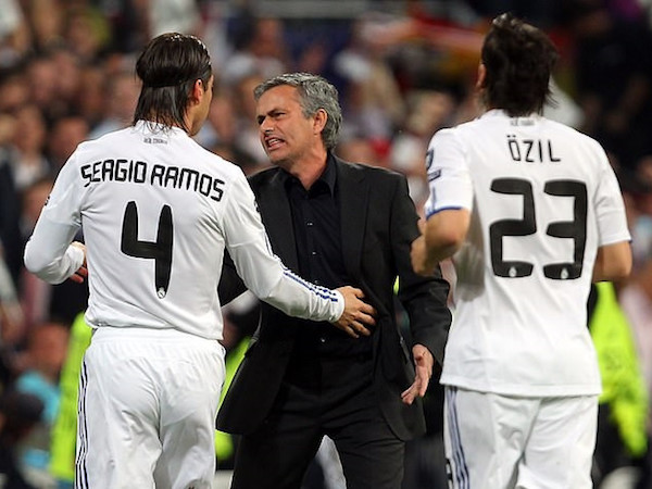 Chưa tới Real, Mourinho sớm bị cầu thủ tẩy chay