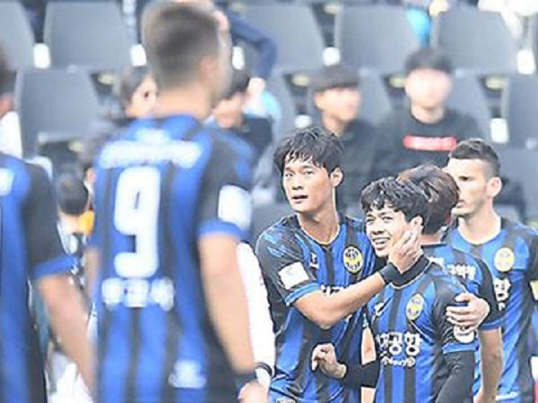 Công Phượng tiếp tục tỏa sáng với cú đúp giúp Incheon United thắng đậm