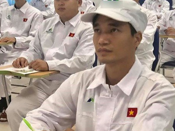 Lệ Rơi về quê làm công nhân: 'Họ trả hồ sơ vì sợ tôi nổi tiếng'