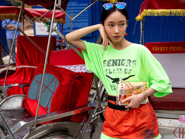 Street style 2 miền: miền Nam khoe đủ phong cách, miền Bắc chuộng style trẻ trung nhưng không kém phần 'giật giũ'