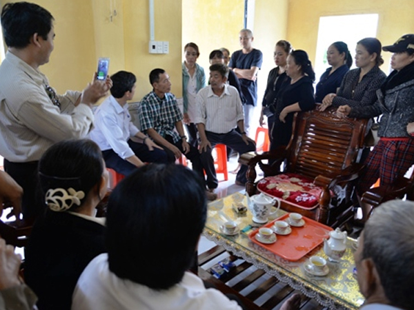 Bệnh nhân tâm thần đoàn tụ gia đình sau 26 năm được bác sĩ cưu mang