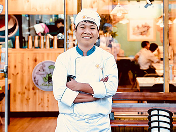 Cả tháng bán được 1 xe: Ôm ô tô cũ ngồi ngắm, dân buôn lỗ nặng