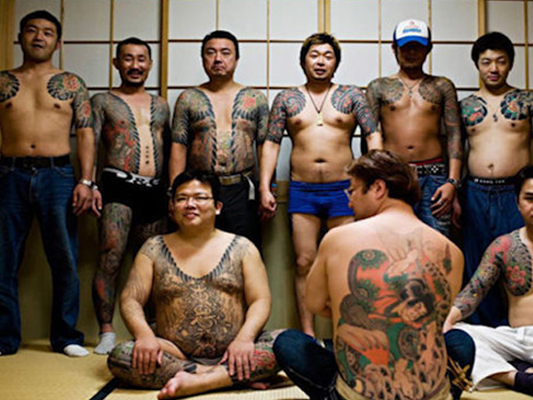 VIdeo: Tại sao Yakuza từng không thèm trốn tránh cảnh sát Nhật?