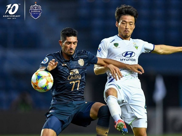 Buriram United thắng sốc đội bóng Hàn Quốc trong ngày Xuân Trường tiếp tục ngồi dự bị
