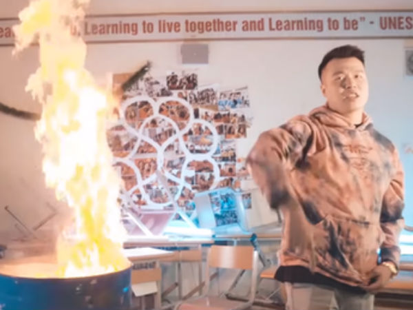Chủ tịch Hà Nội: Chuyển công an nếu có dấu hiệu hình sự vụ rapper đốt sách vở quay MV