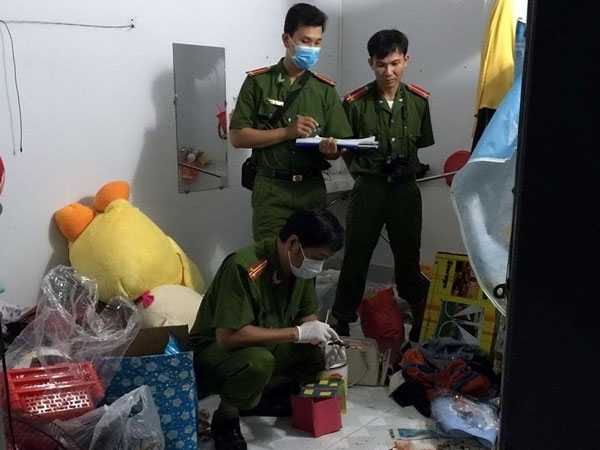 Kẻ chém liên tục vào đầu mẹ đẻ ở Hà Nội bị ngáo đá