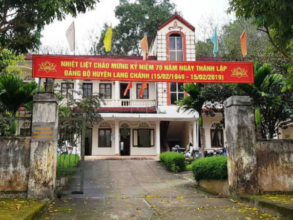 Chủ tịch MTTQ đánh phó bí thư, sỉ nhục dân bất ngờ xin thôi chức