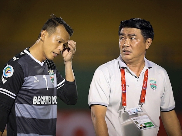 Nghi án tiêu cực, HLV B.Bình Dương cho Tấn Trường tạm nghỉ