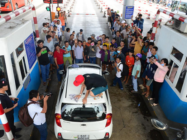 Trạm BOT Cai Lậy thu phí trở lại từ ngày 25/3