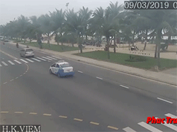 Video: Xe khách quay đầu gây tai nạn thảm khốc