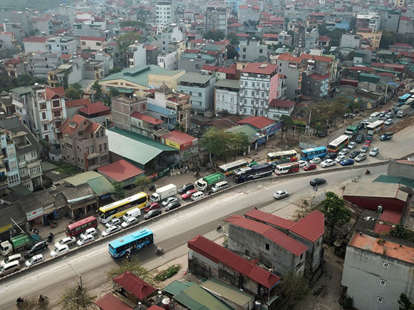 Cửa ngõ thủ đô trở thành 'con đường đau khổ' vì ùn tắc triền miên