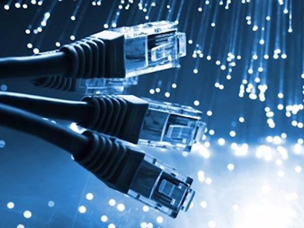 Hai tuyến cáp quang cùng sửa, Internet tại Việt Nam bị ảnh hưởng