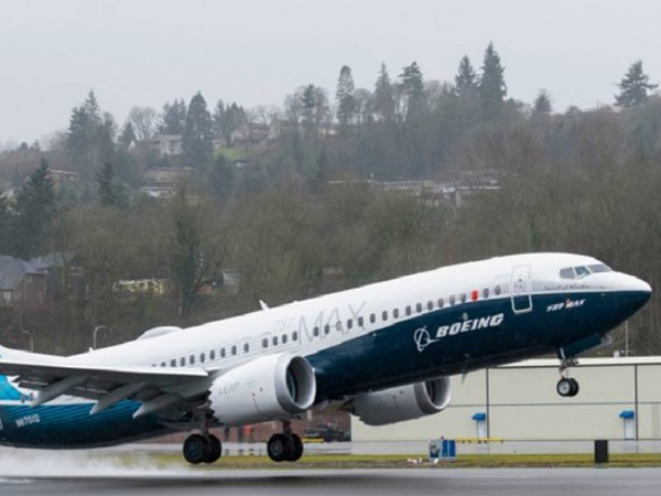 Liên tục bị cấm bay, Boeing 'đóng băng' việc giao hàng 737 Max