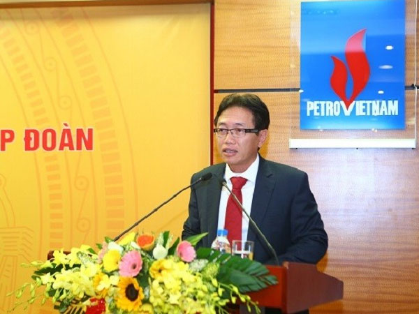 Ông Nguyễn Vũ Trường Sơn uỷ quyền cho cấp phó những gì trước khi từ chức?